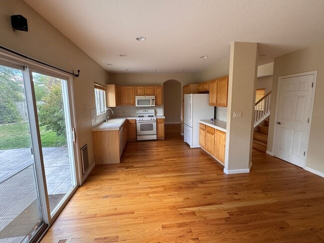 Building Photo - 10060 Eagles Landing Ct