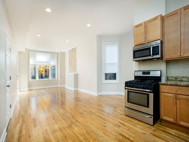 Building Photo - 1306 S Fairfield Ave