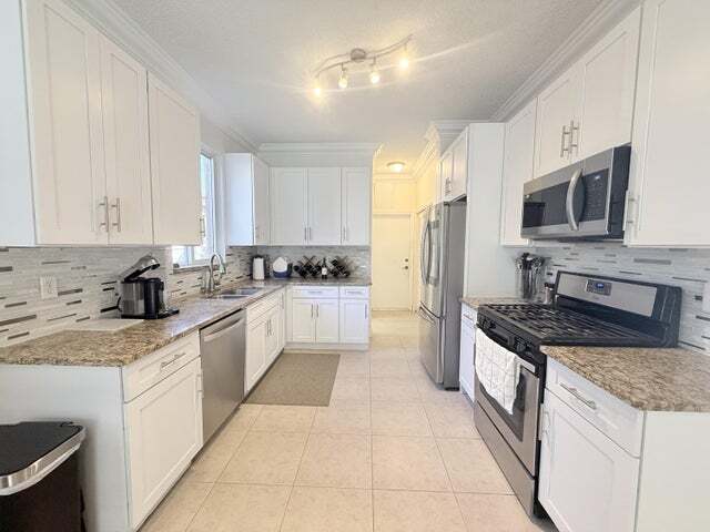 Building Photo - 5935 Asturian Trl