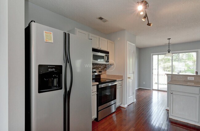 Building Photo - 2-Story 3br/2.5bth Single Family Home near Providence Village