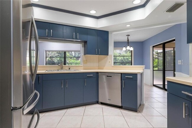 Building Photo - 133 1st Ave