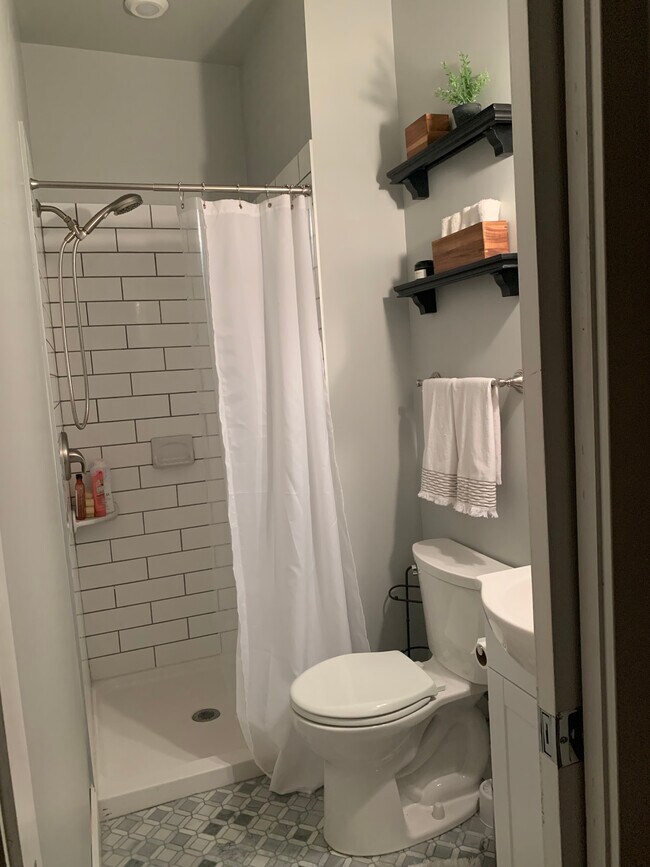 Building Photo - 3145 Spring Way