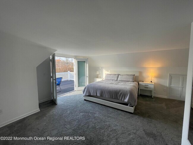 Building Photo - 282 Berger Ave