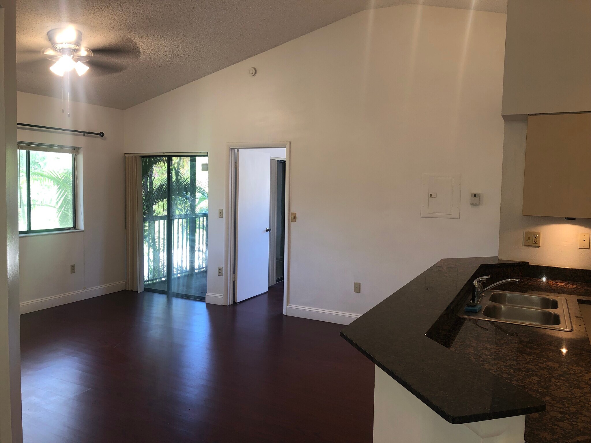 Building Photo - 2550 SW 18th Ter