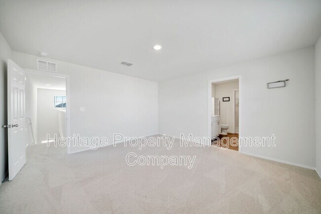 Building Photo - 13721 Crossbow Rdg