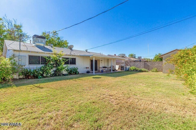 Building Photo - 7544 E Kimsey Ln