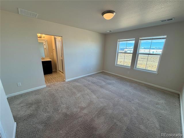 Building Photo - 10565 Paris St