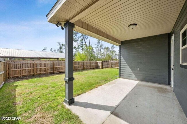Building Photo - 1414 Graham Ln
