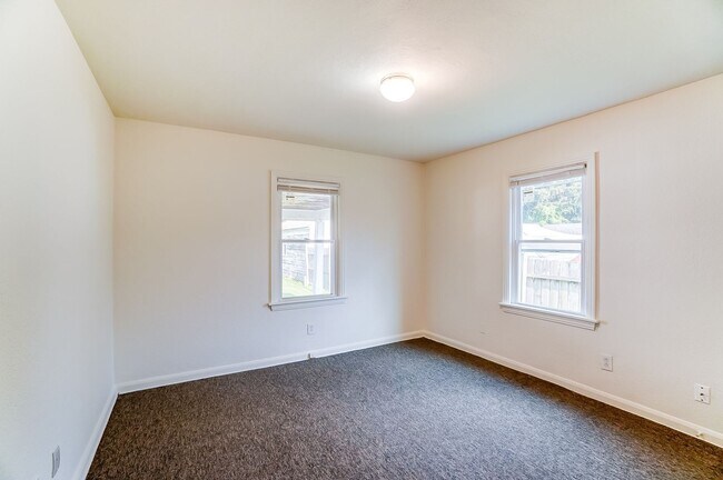 Building Photo - 919 Brookley Blvd