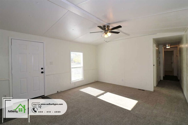 Building Photo - 3466 Shirley St