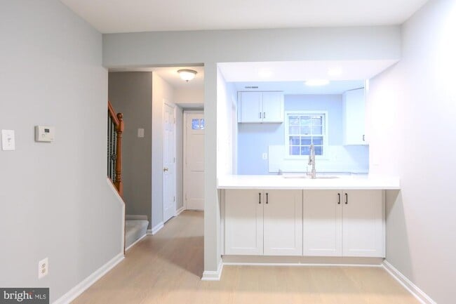 Building Photo - 14470 Cool Oak Ln