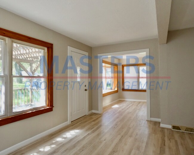 Building Photo - 1732 Newport Ave