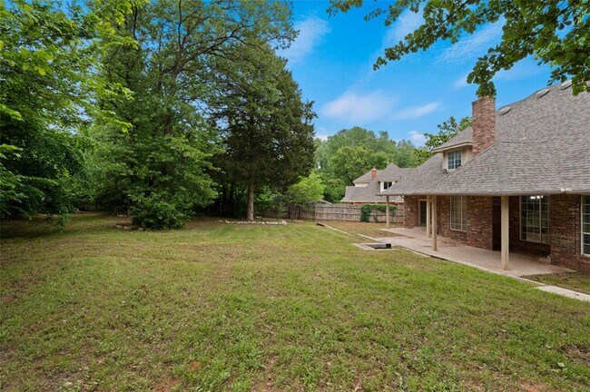 Building Photo - 205 Berkshire Dr