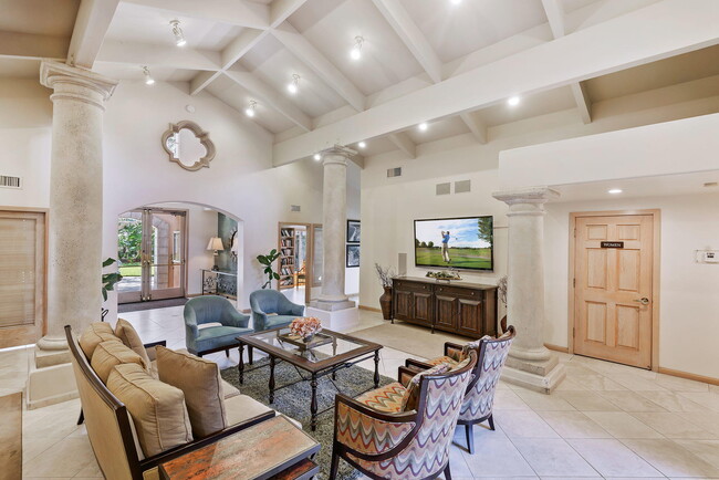 Building Photo - 146 Por La Mar Cir