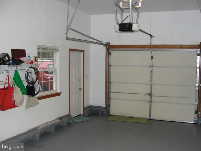 Building Photo - 108 Reynolds Rd