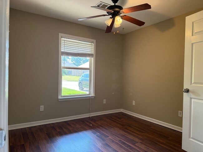 Building Photo - 2110 Richland Park Dr