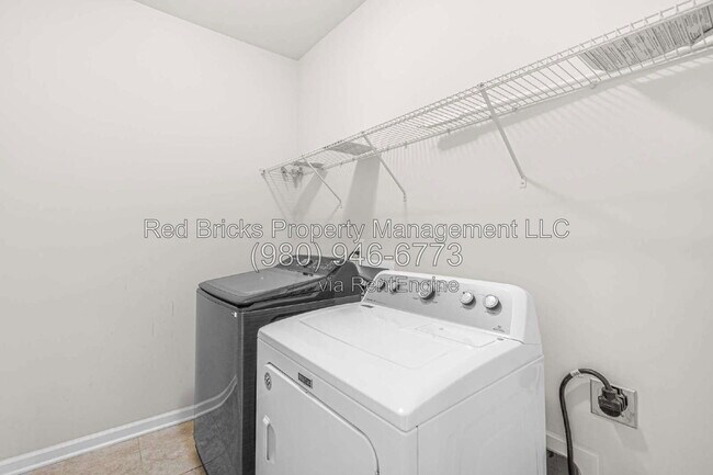 Building Photo - 13022 Oakhaven Glen Ln