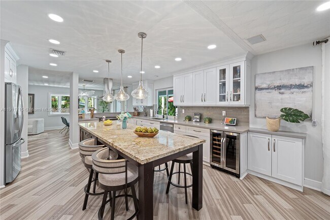 Building Photo - 8234 SW 60th Ct