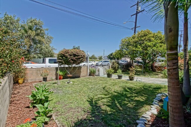 Building Photo - 3856 W 242nd St