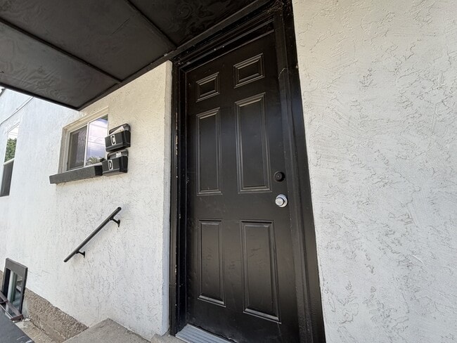Building Photo - 1090 S 1100 E