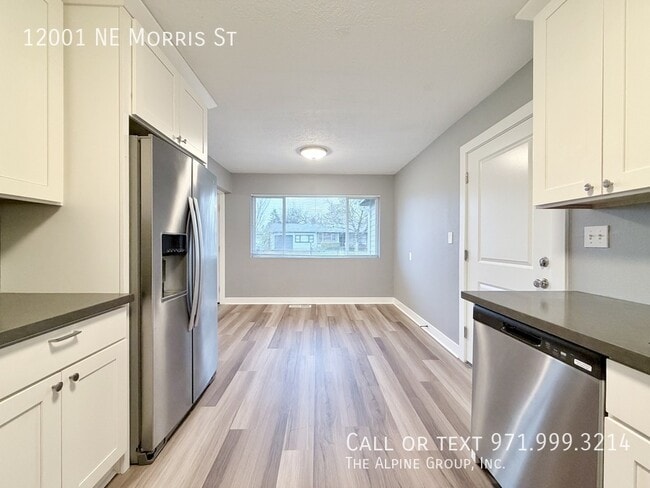 Building Photo - 12001 NE Morris St