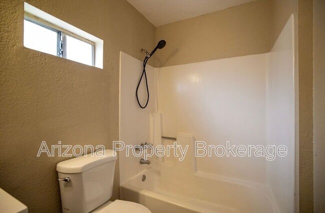 Building Photo - 601 W Rio Salado Pkwy