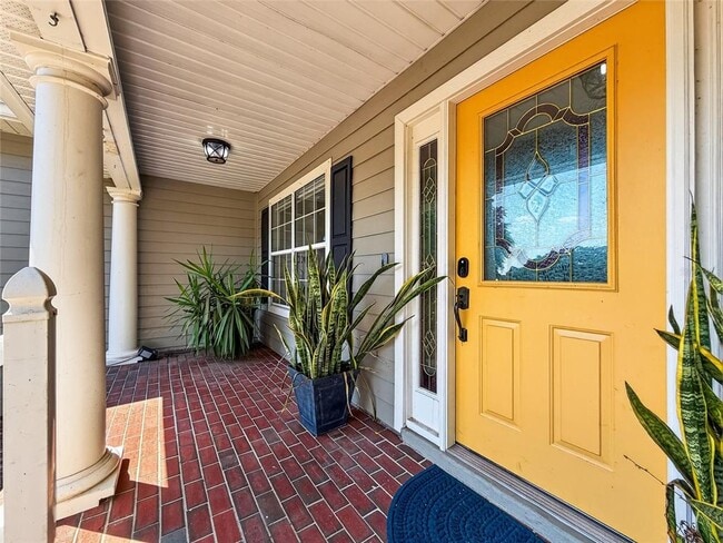 Building Photo - 33721 Spring Dr