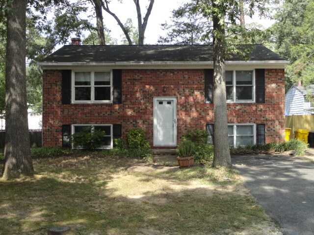 Primary Photo - 576 Manor Rd