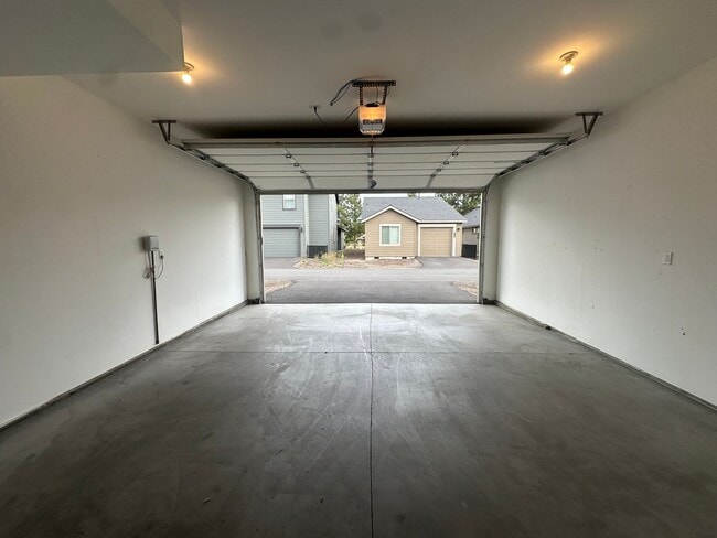 Building Photo - 51927 Lumberman Ln