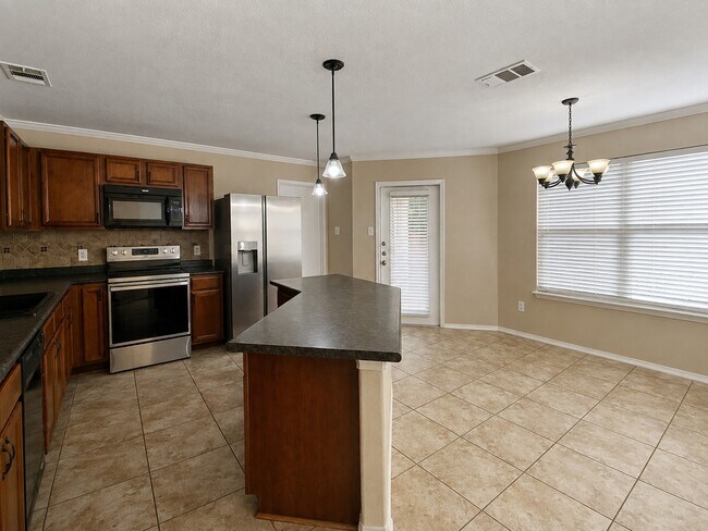 Building Photo - 525 Eagles Nest Cove