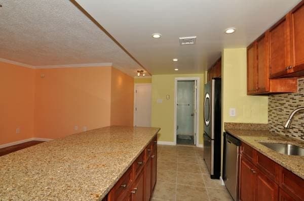 Building Photo - 5353 Columbia Pike