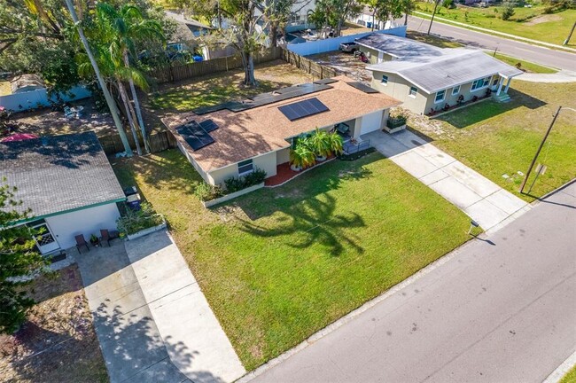 Building Photo - 1411 Pine Brook Dr