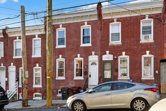 Building Photo - 1316 W 3rd St