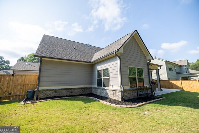 Building Photo - 2539 Tomoka Dr