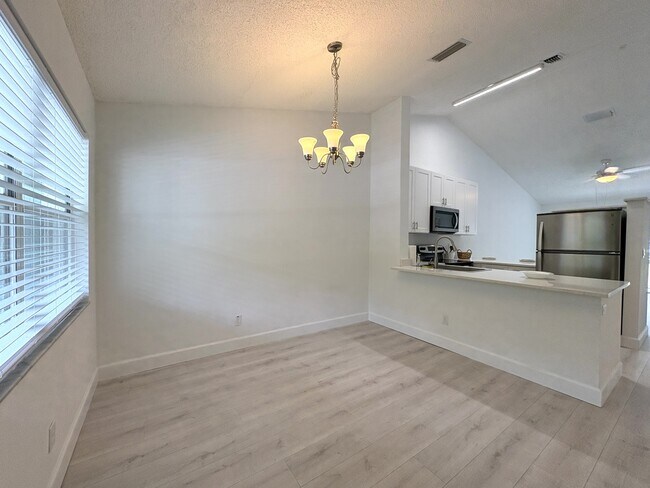 Building Photo - 133 Wading Bird Cir