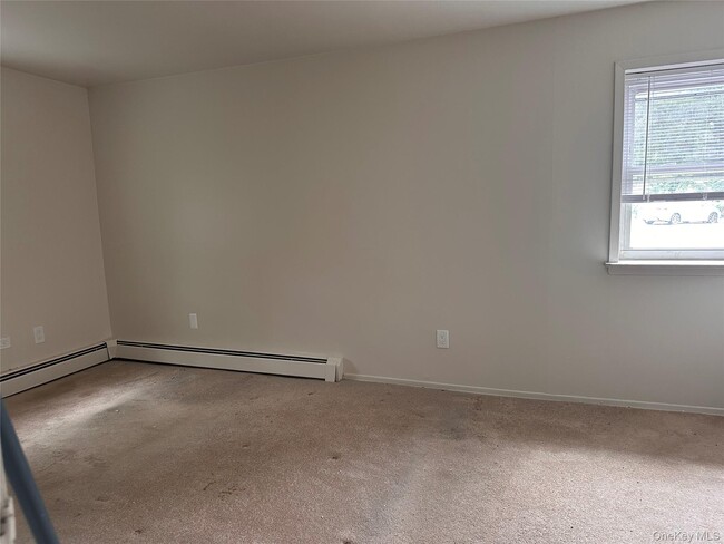 Building Photo - 400 N Corona Ave