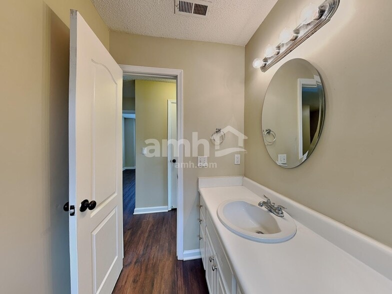 Building Photo - 5308 Mallard Grove Dr