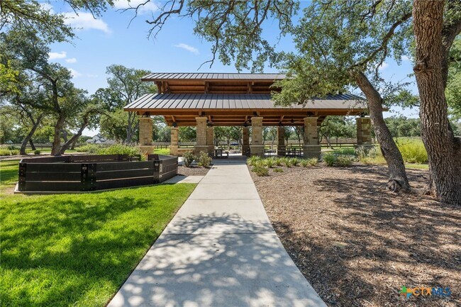 Building Photo - 1112 Lickety Ln