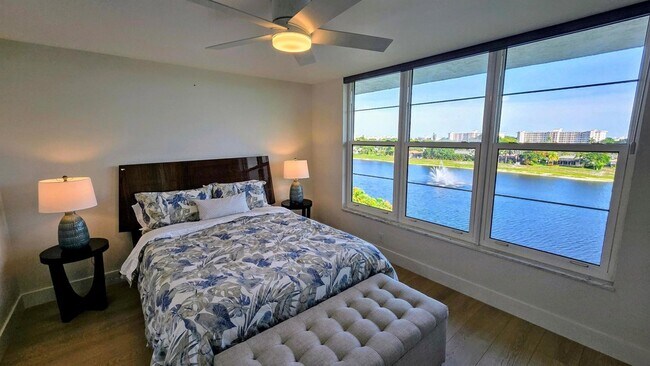 Building Photo - 3150 N Course Ln