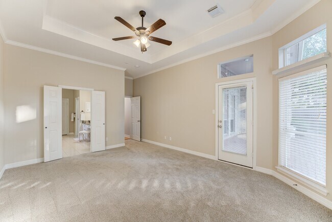 Building Photo - 130 E Capstone Cir