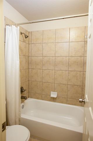 Building Photo - 2805 Gooseberry Dr