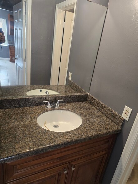 Building Photo - 5925 NW 23rd St