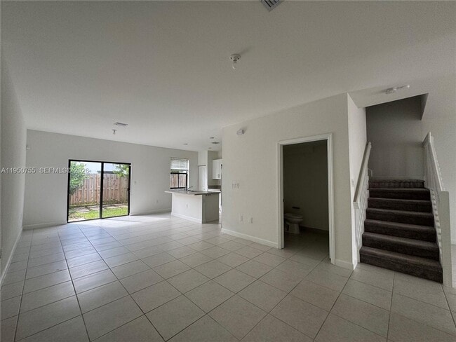 Building Photo - 11920 SW 244 Ln