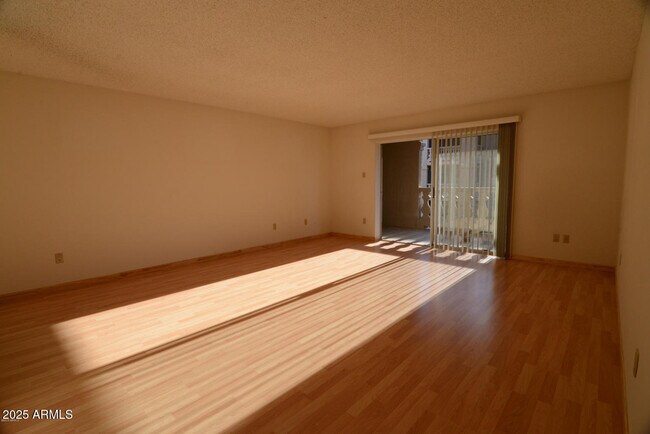 Building Photo - 7870 E Camelback Rd