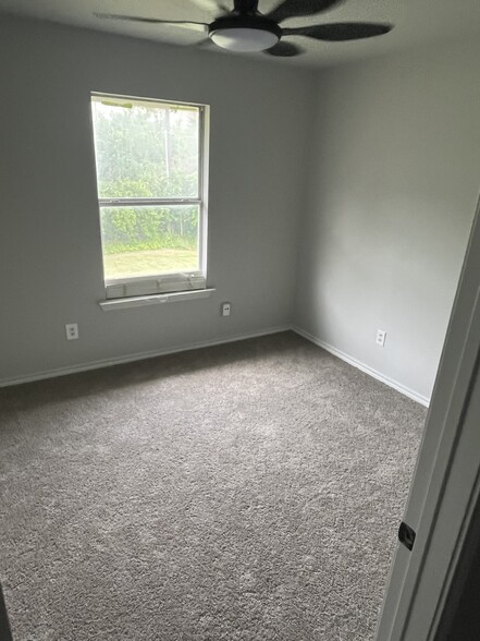 Both guest rooms are upstairs and identical - 2760 Sunset Strip Dr
