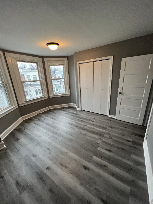 Building Photo - 6322 Regent St