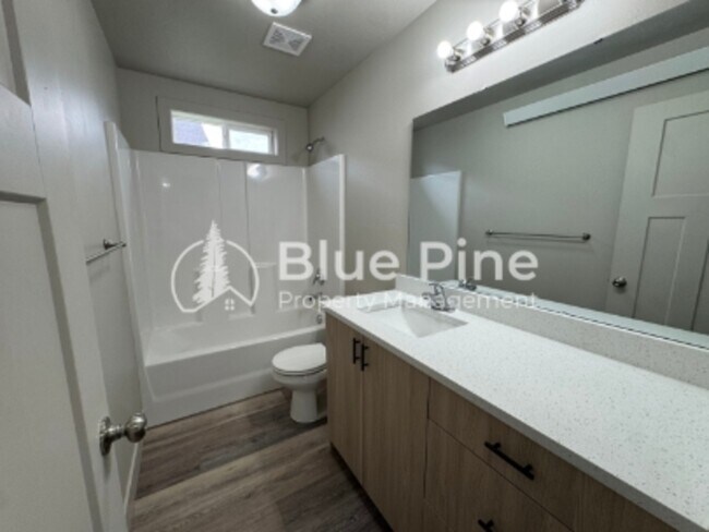 Building Photo - 3570 Colt Cir