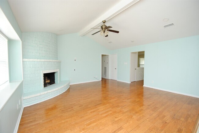 Building Photo - 11511 Creekhurst Dr
