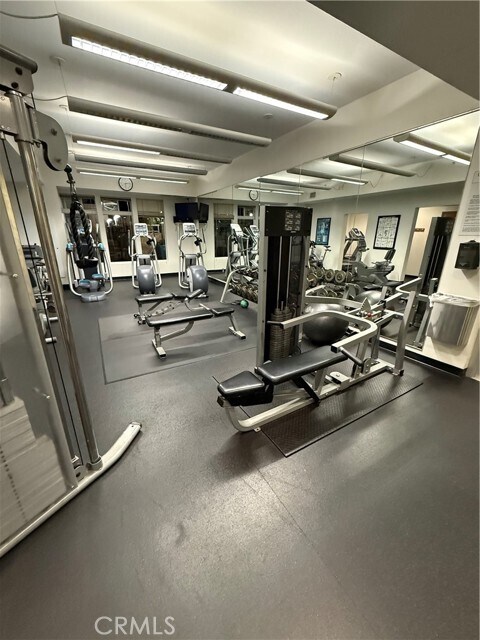 Building Photo - 488 E Ocean Blvd