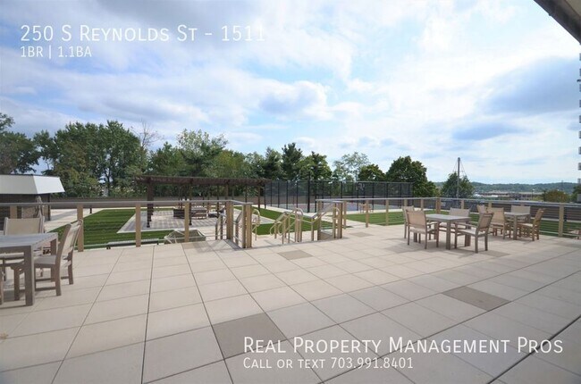 Building Photo - 250 S Reynolds St